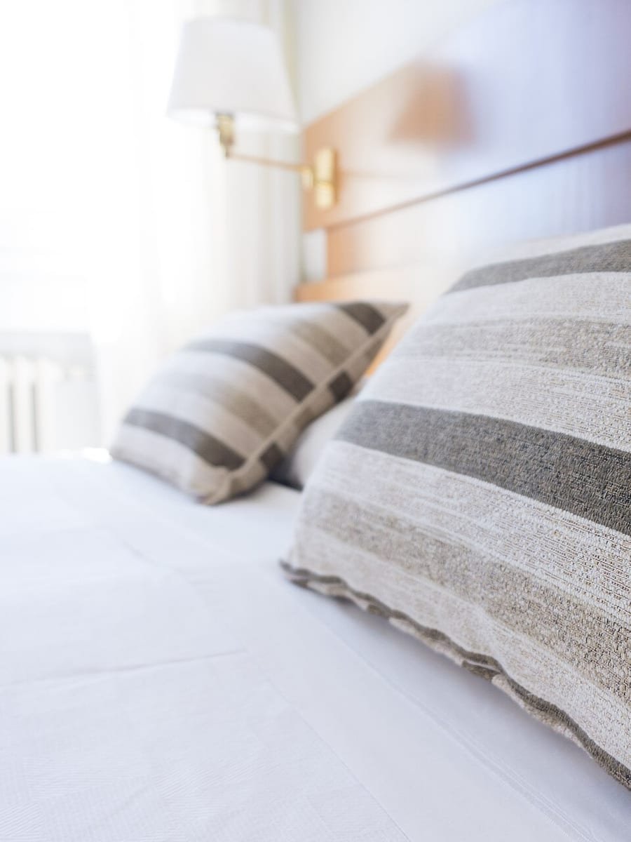 Cama, Mesa e Banho